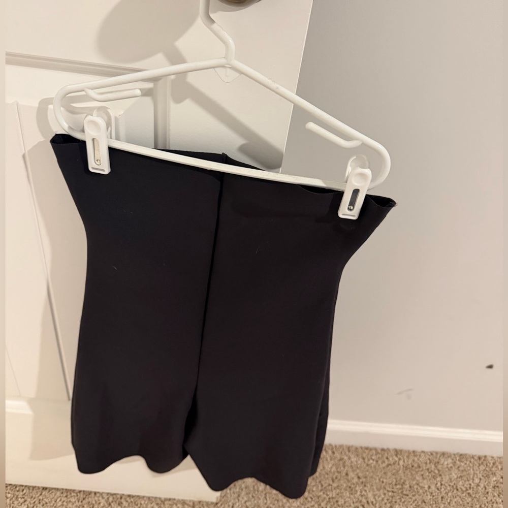 SKIMS Black High-Waisted Shapewear Shorts - Picture 3 of 4